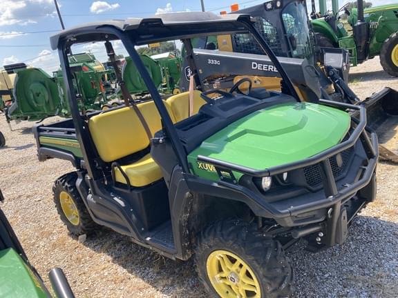 Image of John Deere XUV 835M equipment image 2