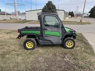 Main image John Deere XUV 835M 1