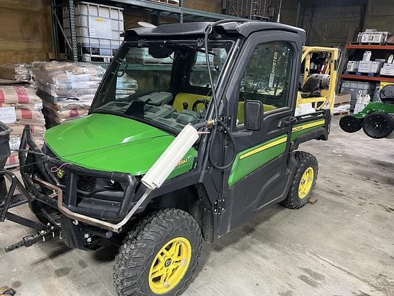 Image of John Deere XUV 835M Primary image