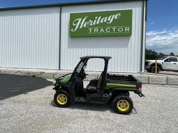 Image of John Deere XUV 835M equipment image 1