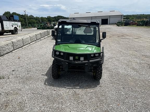 Image of John Deere XUV 835M equipment image 4