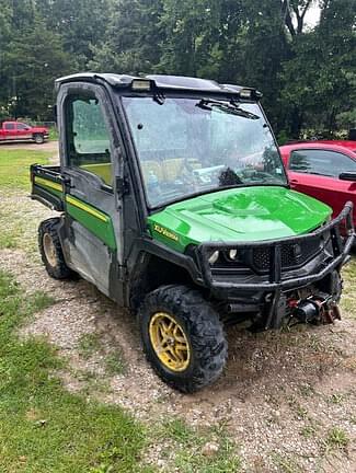 Image of John Deere XUV 835M equipment image 2