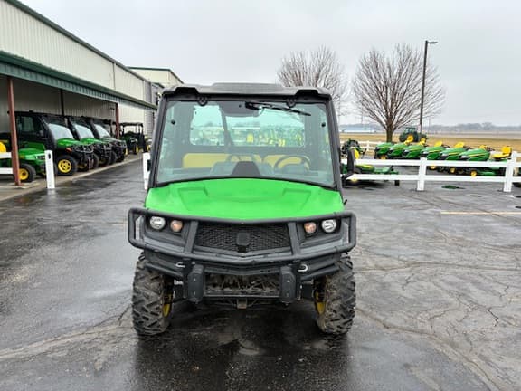 Image of John Deere XUV 835M equipment image 1