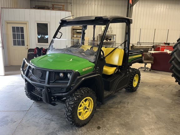 2019 John Deere XUV 835M Equipment Image0