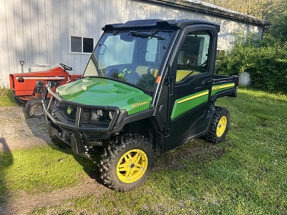 Image of John Deere XUV 835M Primary image
