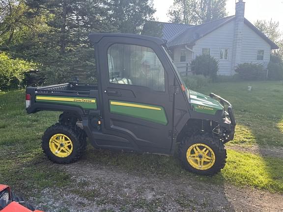 Image of John Deere XUV 835M equipment image 2