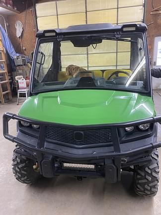 Image of John Deere XUV 835M equipment image 3