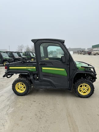Main image John Deere XUV 835M
