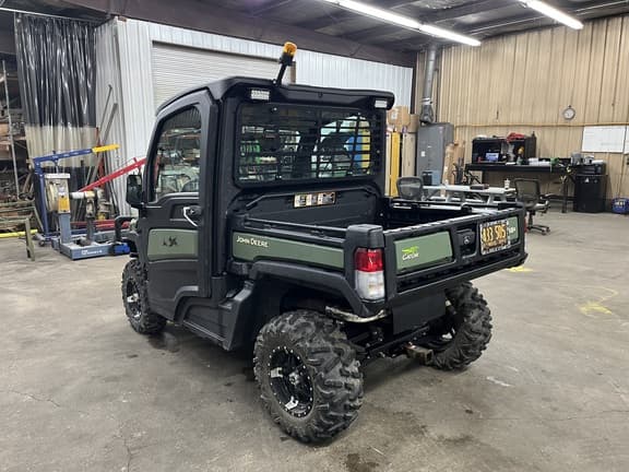 Image of John Deere XUV 835M equipment image 4