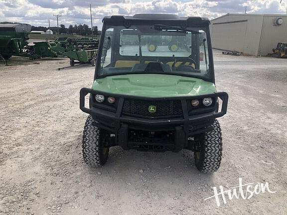 Image of John Deere XUV 835M equipment image 1