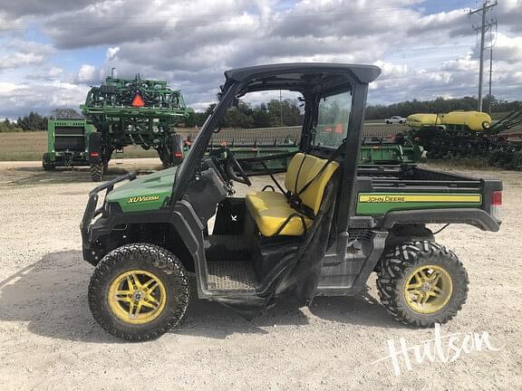 Image of John Deere XUV 835M equipment image 2