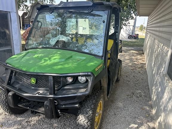 Image of John Deere XUV 835M equipment image 4