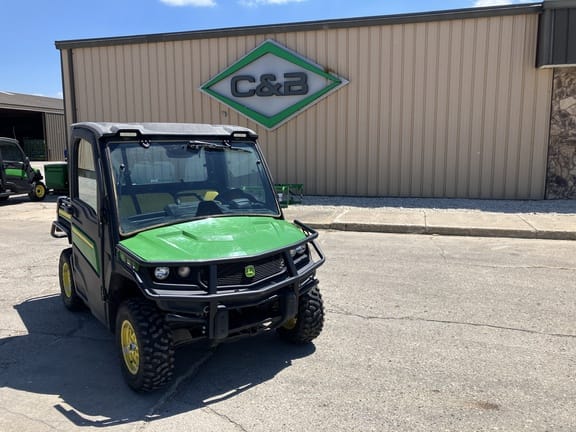 2019 John Deere XUV 835M Equipment Image0