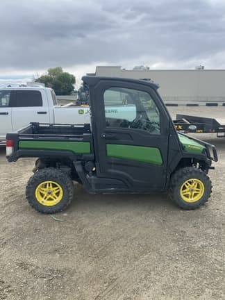 Image of John Deere XUV 835M equipment image 3
