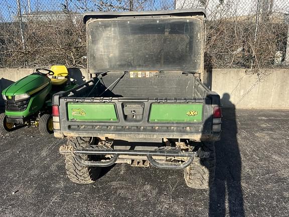 Image of John Deere XUV 835M equipment image 2