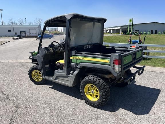 Image of John Deere XUV 835M equipment image 3
