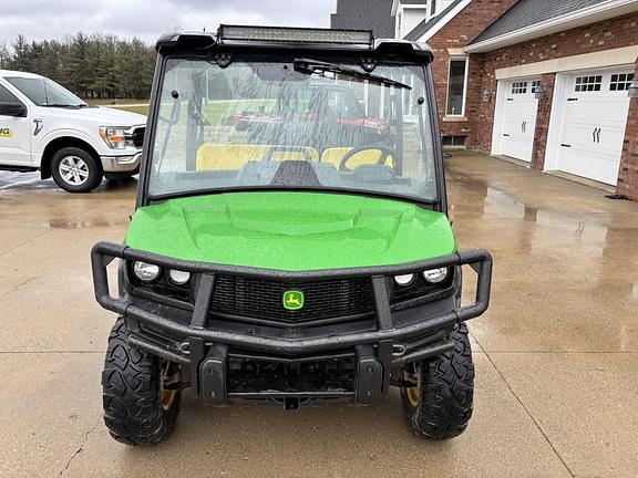 Image of John Deere XUV 835M equipment image 1