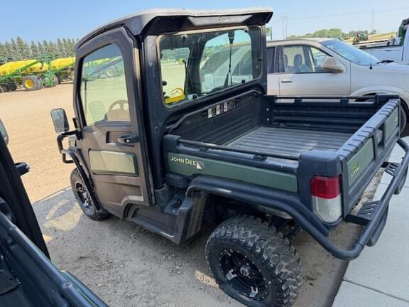 Image of John Deere XUV 835M equipment image 1