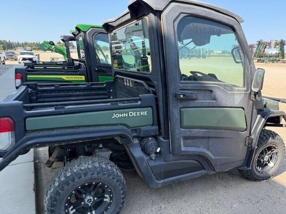 Image of John Deere XUV 835M equipment image 4