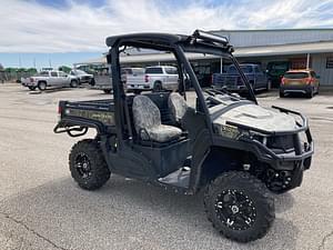 2019 John Deere XUV 835M Image