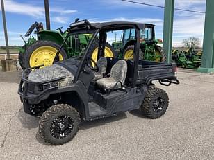 Main image John Deere XUV 835M 1