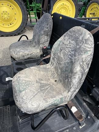 Image of John Deere XUV 835M equipment image 4