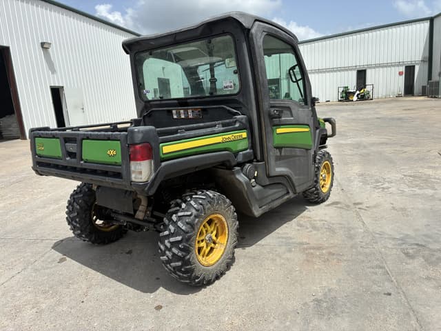 Image of John Deere XUV 835M equipment image 4