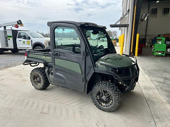 Image of John Deere XUV 835M equipment image 3