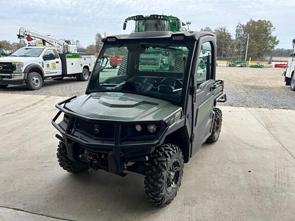 Image of John Deere XUV 835M equipment image 2