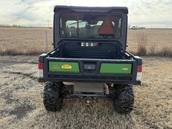 Image of John Deere XUV 835M equipment image 4