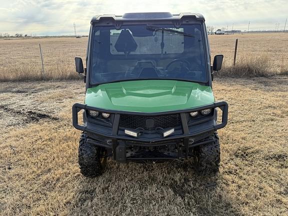 Image of John Deere XUV 835M equipment image 2