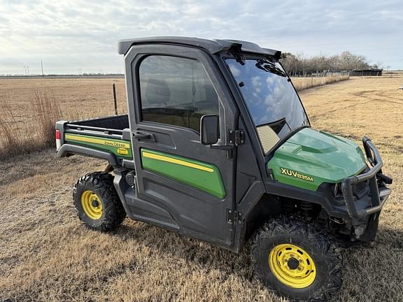 Image of John Deere XUV 835M equipment image 3