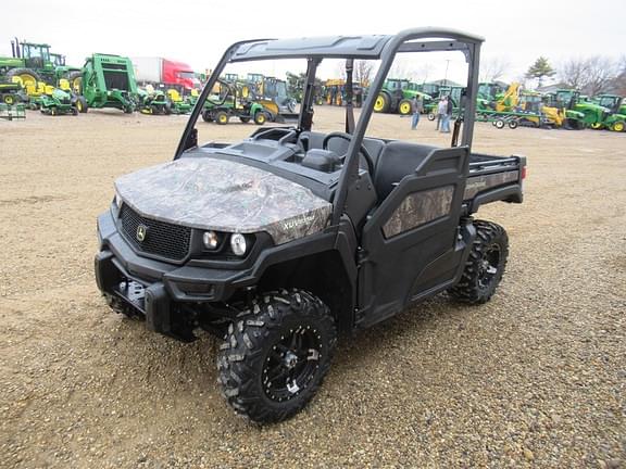 Image of John Deere XUV 835M equipment image 4