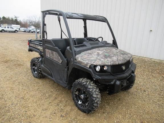 Image of John Deere XUV 835M equipment image 3