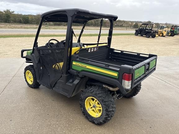 Image of John Deere XUV 835M equipment image 4