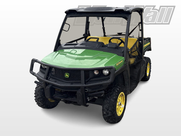 2019 John Deere XUV 835M Equipment Image0