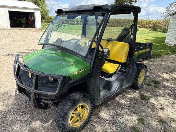 Image of John Deere XUV 835M equipment image 2
