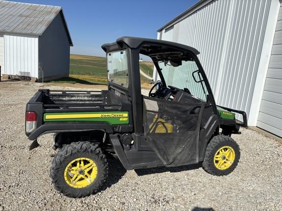 Image of John Deere XUV 835M equipment image 2