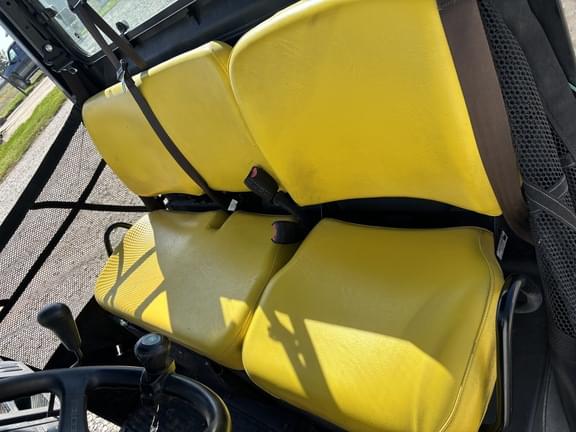Image of John Deere XUV 835M equipment image 4