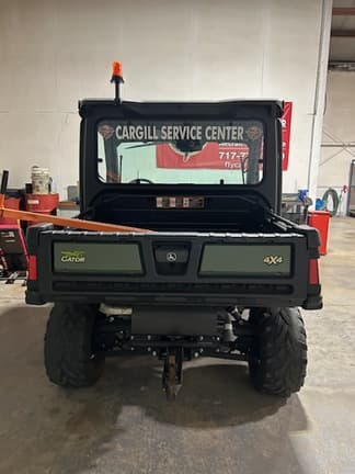 Image of John Deere XUV 835M equipment image 3