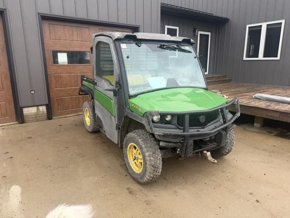 Image of John Deere XUV 835M Image 1