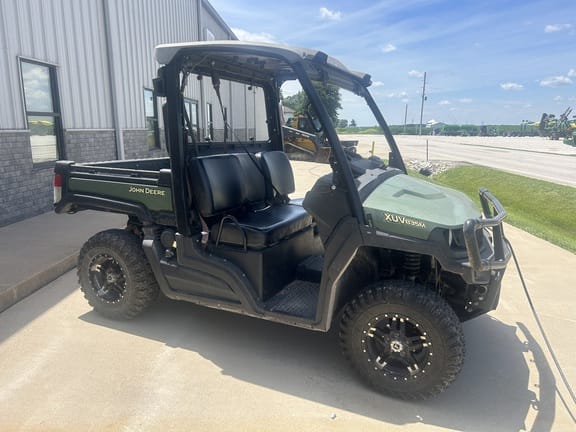2019 John Deere XUV 835M Equipment Image0