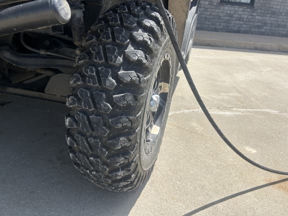 Image of John Deere XUV 835M equipment image 4