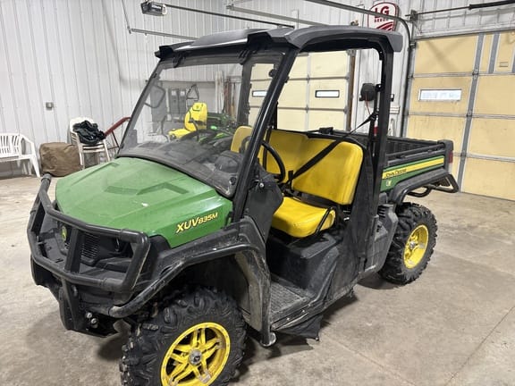 2019 John Deere XUV 835M Equipment Image0