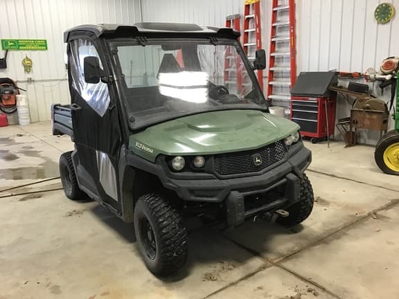 Image of John Deere XUV 835M equipment image 1