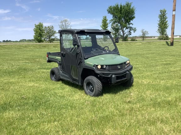 2019 John Deere XUV 835M Equipment Image0
