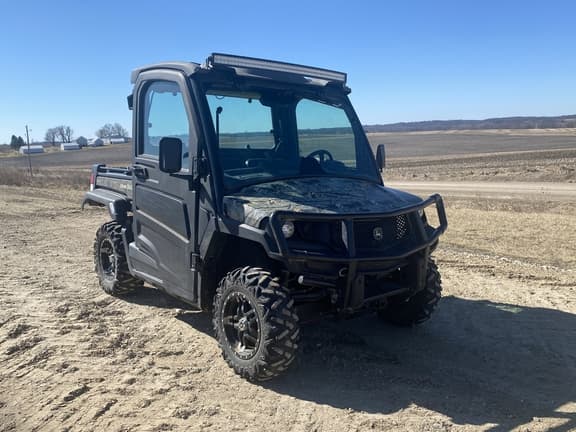 Image of John Deere XUV 835M equipment image 2