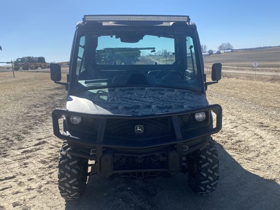 Image of John Deere XUV 835M equipment image 1