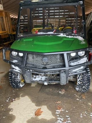 2019 John Deere XUV 835M Equipment Image0