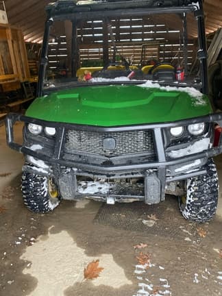 Image of John Deere XUV 835M Primary image